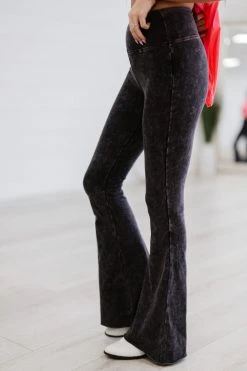 Trendsi Fresh From LA Cloud Walker Acid Wash Raw Hem Flare Pants 21 Trendsi Fresh From LA Cloud Walker Acid Wash Raw Hem Flare Pants