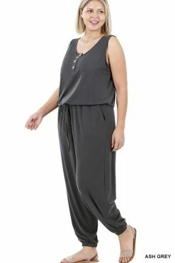 ZENANA Sleeveless Jogger Jumpsuit (Plus Size)
