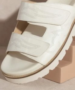 KKE Originals OASIS SOCIETY Layla Embroidered Slide