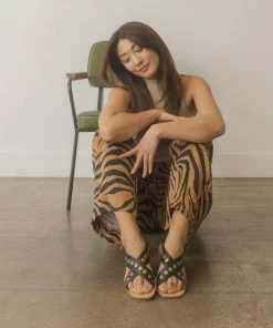 KKE Originals OASIS SOCIETY Kylie Studded Cross Band Sandal