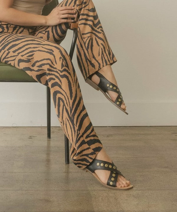 KKE Originals OASIS SOCIETY Kylie Studded Cross Band Sandal 14 KKE Originals OASIS SOCIETY Kylie Studded Cross Band Sandal