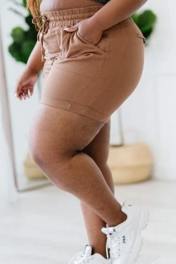 Trendsi Linen Love Cuffed Shorts In Deep Camel Fresh From LA