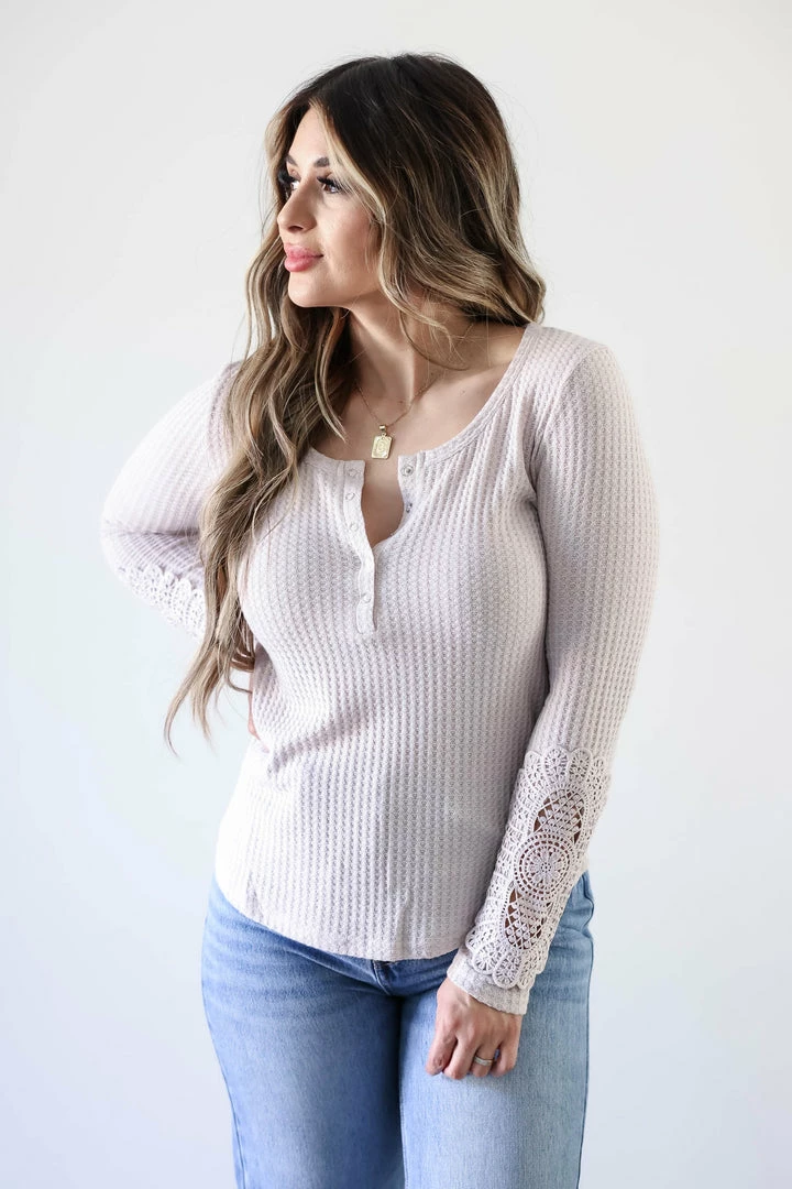 MA-01 CBRAND Not The Same Crochet Sleeve Top - Taupe Small 5 MA-01 CBRAND Not The Same Crochet Sleeve Top - Taupe Small