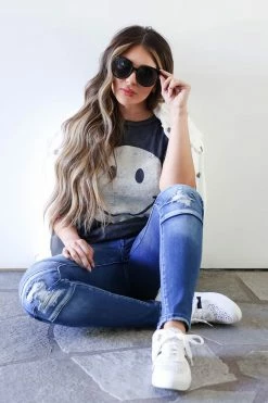 KAN CAN Harper Mid Rise Moto Skinny Jeans - Medium Wash Bottoms