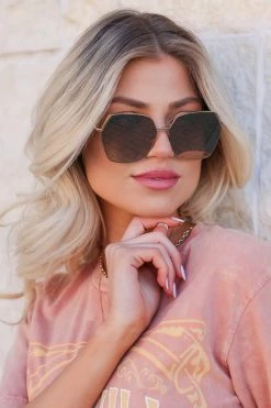 New Arrivals FREYRS Chelsie Sunglasses - Gold