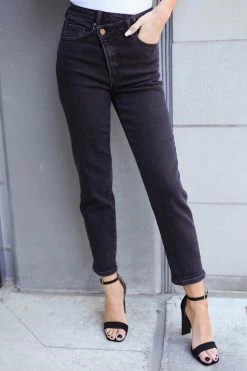 RISEN Hazel Crossover Girlfriend Jeans - Black