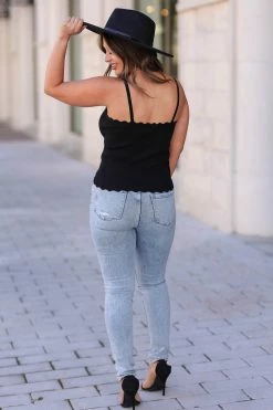 VERVET Naomi Distressed Skinny Jeans - Light Wash