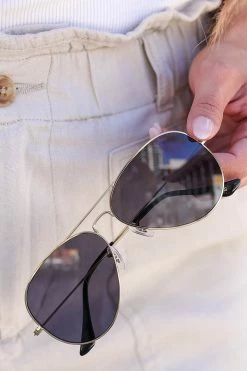 FREYRS Morgan Aviator Sunglasses - Gold