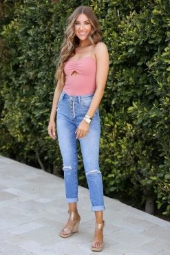 KAN CAN Savannah Ultra High Rise Mom Jeans - Light Wash Bottoms 14 KAN CAN Savannah Ultra High Rise Mom Jeans - Light Wash Bottoms