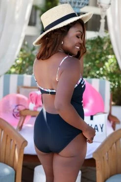 New Arrivals LA BLANCA Catalina Coast Bandeau Mio Swimsuit - Black