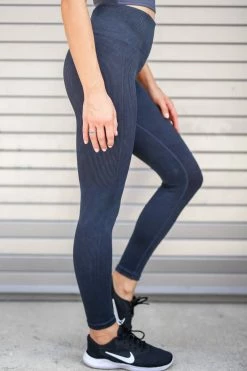 Mono B Set The Scene Activewear - Midnight Small