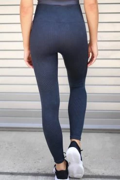 Mono B Set The Scene Activewear - Midnight Small