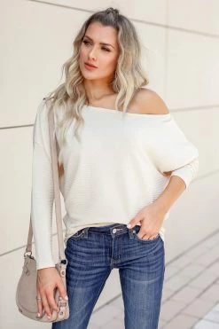 FL-01 CBRAND Finding My Way Top - Cream