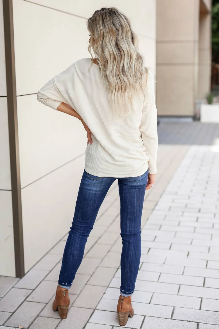 FL-01 CBRAND Finding My Way Top - Cream 6 FL-01 CBRAND Finding My Way Top - Cream