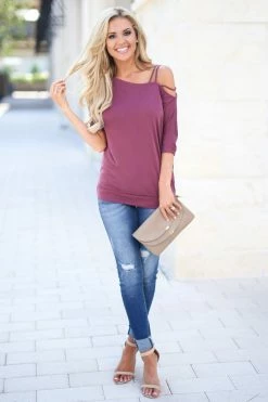 MA-01 Catching Feelings Top - Berry