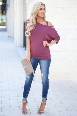 MA-01 Catching Feelings Top - Berry