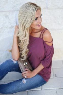 MA-01 Catching Feelings Top - Berry