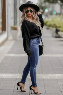 PR-01 CBRAND Back To Basics Cable Knit Sweater - Black