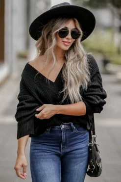 PR-01 CBRAND Back To Basics Cable Knit Sweater - Black