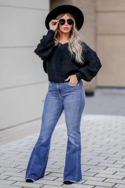 NK-01 CBRAND Big Dreams Sweater - Black