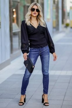 Promesa Romance Me Peasant Top - Black Small