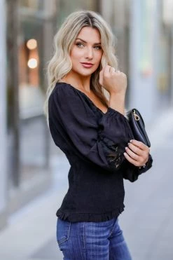 Promesa Romance Me Peasant Top - Black Small