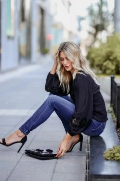 Promesa Romance Me Peasant Top - Black Small