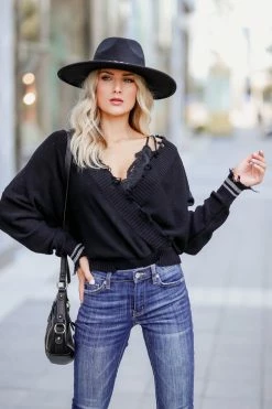 PR-01 CBRAND Need To Know Sweater - Black Small