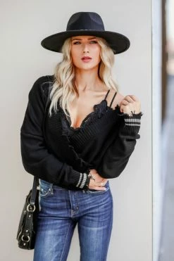 PR-01 CBRAND Need To Know Sweater - Black Small