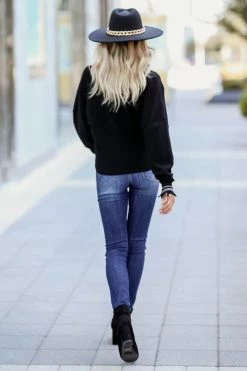 PR-01 CBRAND Need To Know Sweater - Black Small