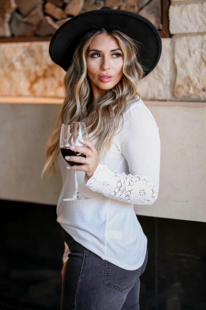 FL-01 CBRAND What You Wanted Crochet Sleeve Top - Off White 2XL 5 FL-01 CBRAND What You Wanted Crochet Sleeve Top - Off White 2XL