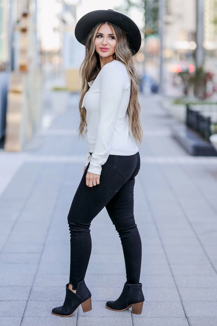 MA-01 CBRAND Sun Seeker Ribbed Long Sleeve Top - White 5 MA-01 CBRAND Sun Seeker Ribbed Long Sleeve Top - White