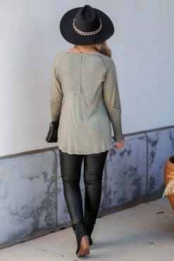 POL Pastel Sky Top - Olive