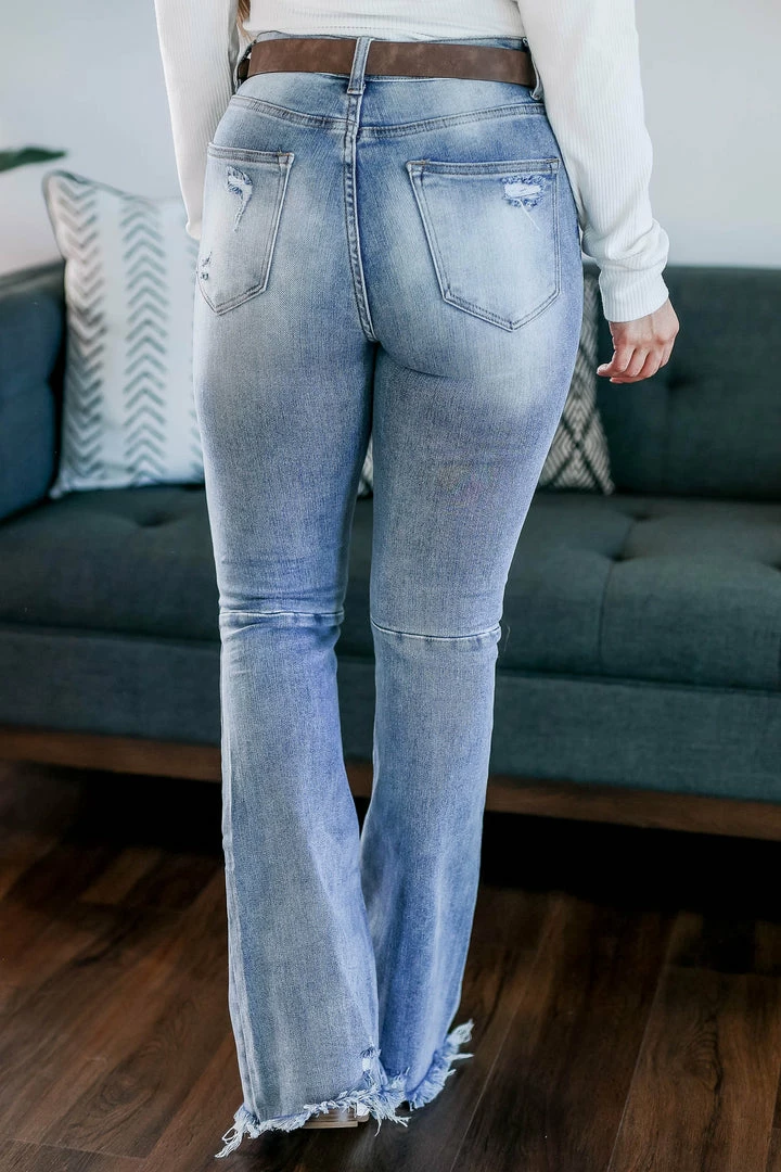 RN RISEN Della Flare Jeans - Light Wash 4 RN RISEN Della Flare Jeans - Light Wash