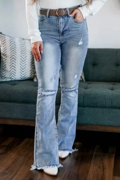 RN RISEN Della Flare Jeans - Light Wash