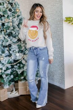 RN RISEN Della Flare Jeans - Light Wash 21 RN RISEN Della Flare Jeans - Light Wash