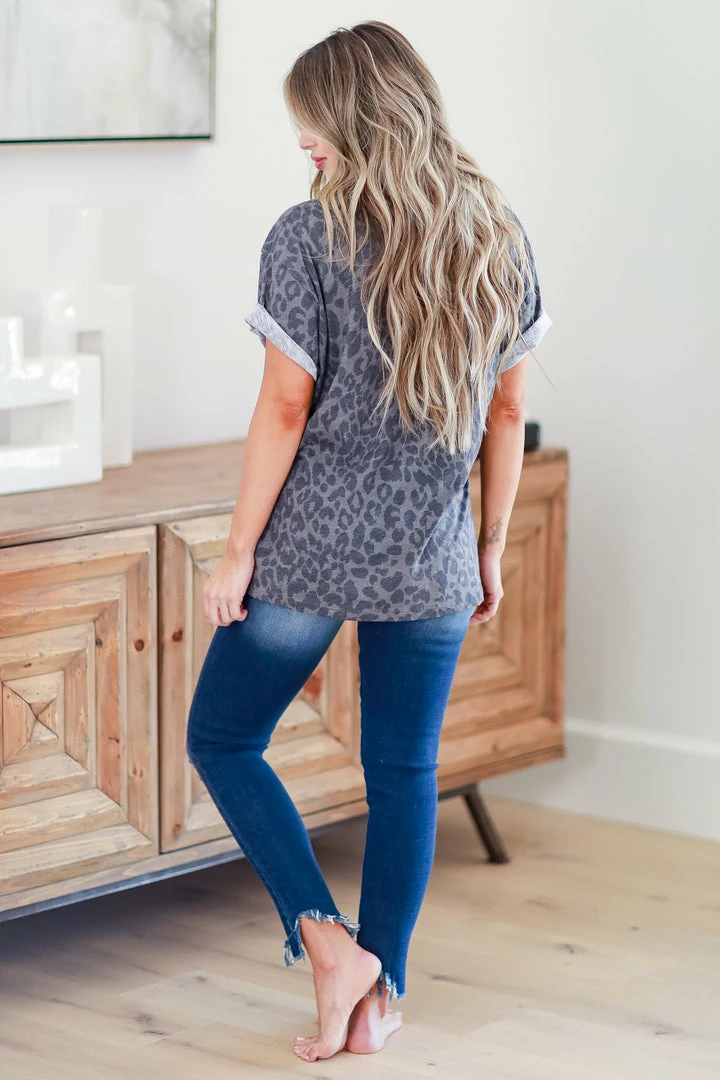 ZT Cool Mom Leopard Graphic Tee - Charcoal 5 ZT Cool Mom Leopard Graphic Tee - Charcoal