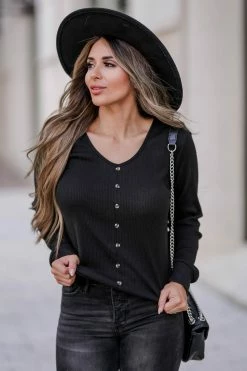 MA-01 Small CBRAND Face To Face Button Front Top - Black