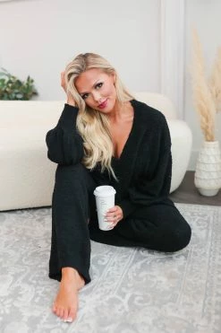 MA-01 Large CBRAND Hitting Snooze Loungewear - Black