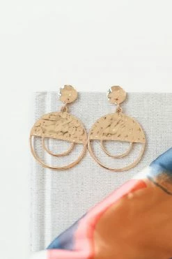 WW Cassie Hammered Round Earrings - Gold