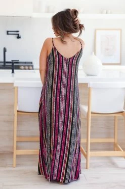 AN It Figures Maxi Dress - Black