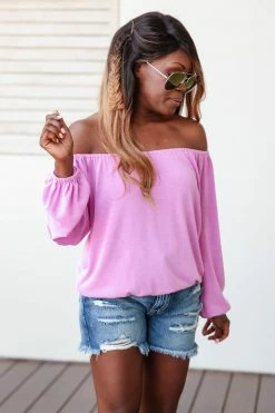 FL-01 Small CBRAND Brush Your Shoulders Off Top - Magenta