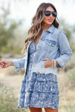 Outerwear VERVET Raw Hem Dip Dyed Denim Jacket - Light Wash