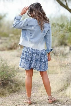 Outerwear VERVET Raw Hem Dip Dyed Denim Jacket - Light Wash