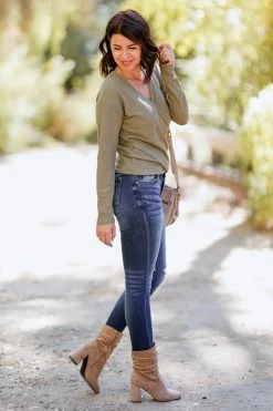 PR-01 CBRAND Keep In Touch Wrap Top - Olive