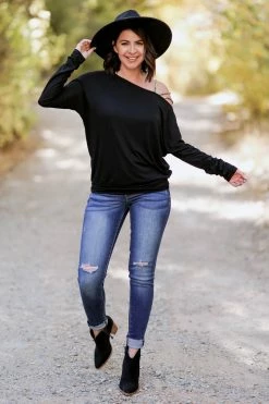 MA-01 CBRAND Catching Feelings Long Sleeve Top - Black & Leopard 1XL