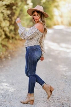 PR-01 CBRAND Ever After Floral Top - Cream Small