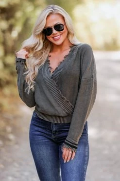 PR-01 Large CBRAND Need To Know Sweater - Olive