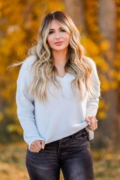 NK-01 Small CBRAND All Smiles Knit Sweater - Ice