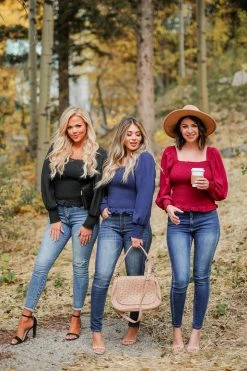 PR-01 CBRAND Sweet Dreams Are Made Of This Top - Navy Small